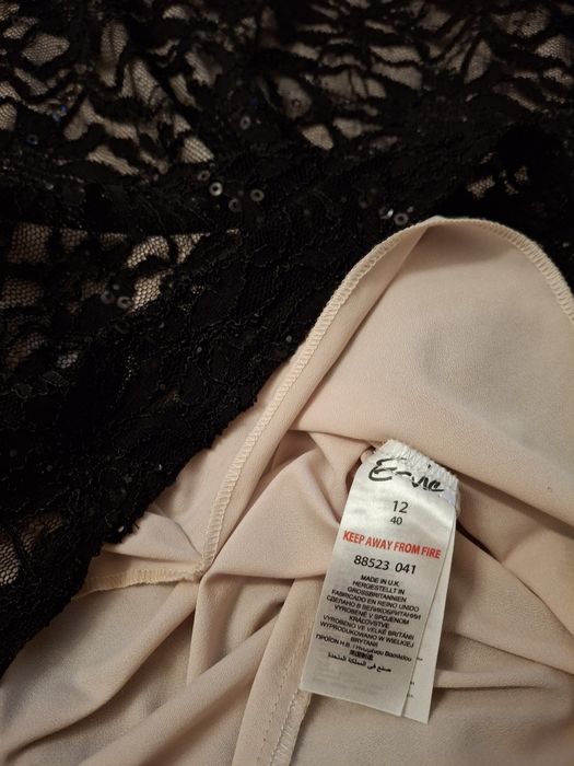 Rochie Evie elegantă din dantelă neagră si paiete