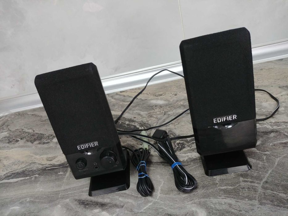 Компьютерные колонки Edifier M1250