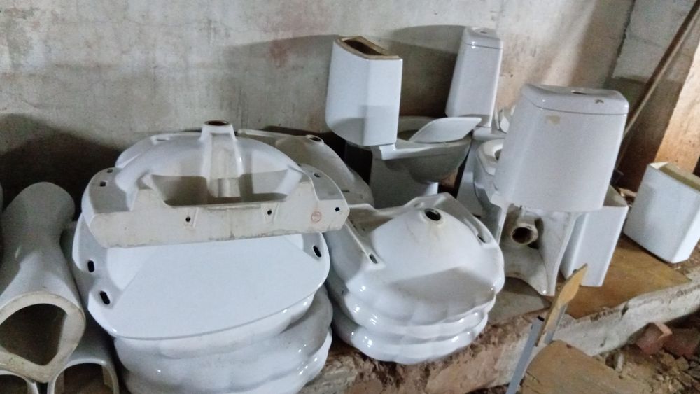 Продам сантехнические материалы