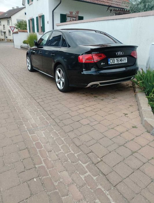 Dezmembrez Audi A4 Sline