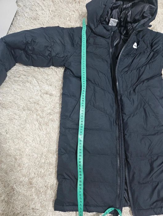 Geaca Nike neagra marimea copii S (128-134)
