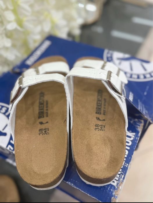 Papuci albi marimea 38