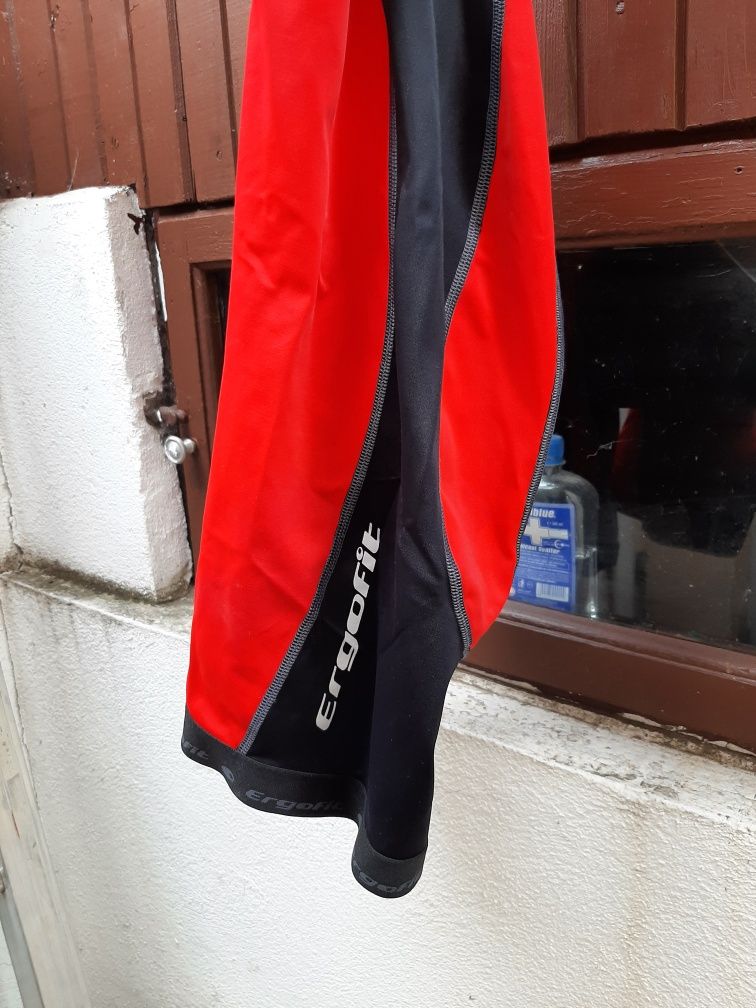 Pantaloni scurți bike cu bretele Altura Ergofit xl