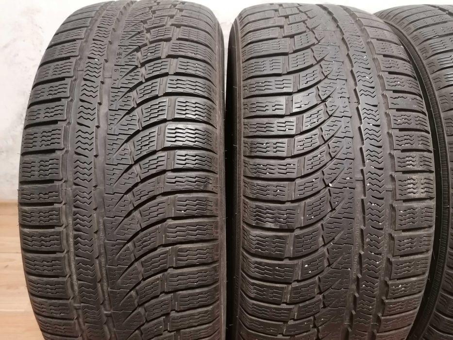 235/55/17 Bridgestone / Nokian зимни гуми