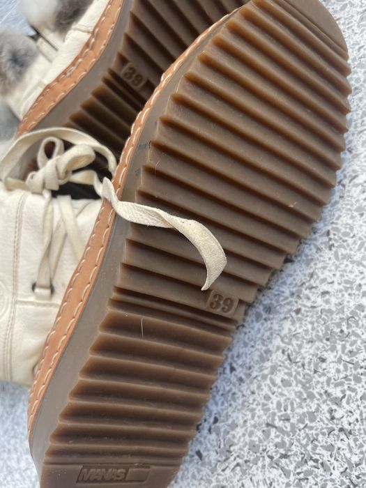 Дамски боти бели