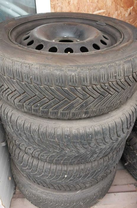 Jante tabla 4x100 cu anvelope iarna 205 60 16