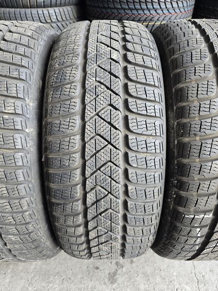 215/55/17 PIRELLI 4бр