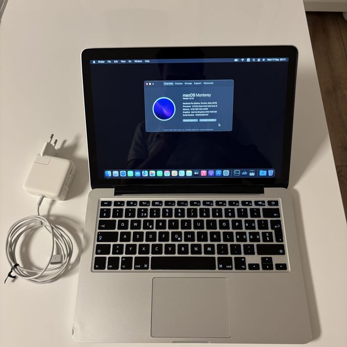Laptop MacBook Pro 13 inch i5 SSD 512 GB