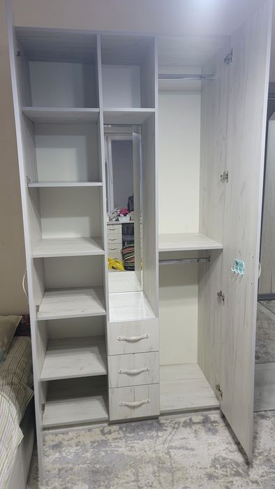 Детская мебель и кровать