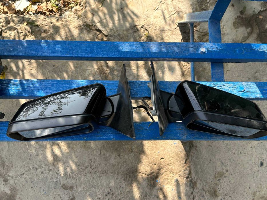 Продаются Фары на бмв и боковушки