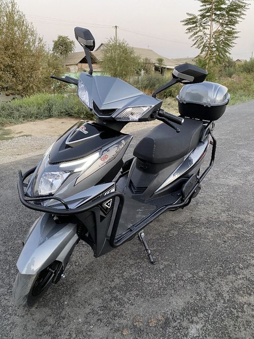 Скутер срочна сотилади!