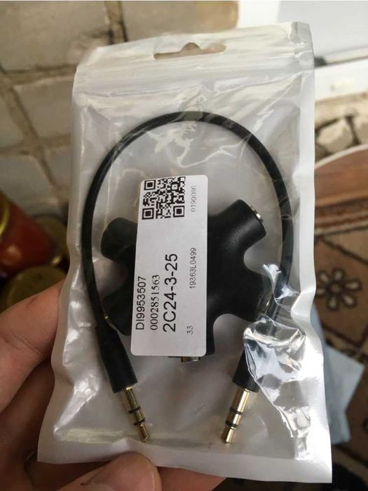 Splitter audio 1 intrare pe 5 iesiri, 3,5 mm (diferite culori)