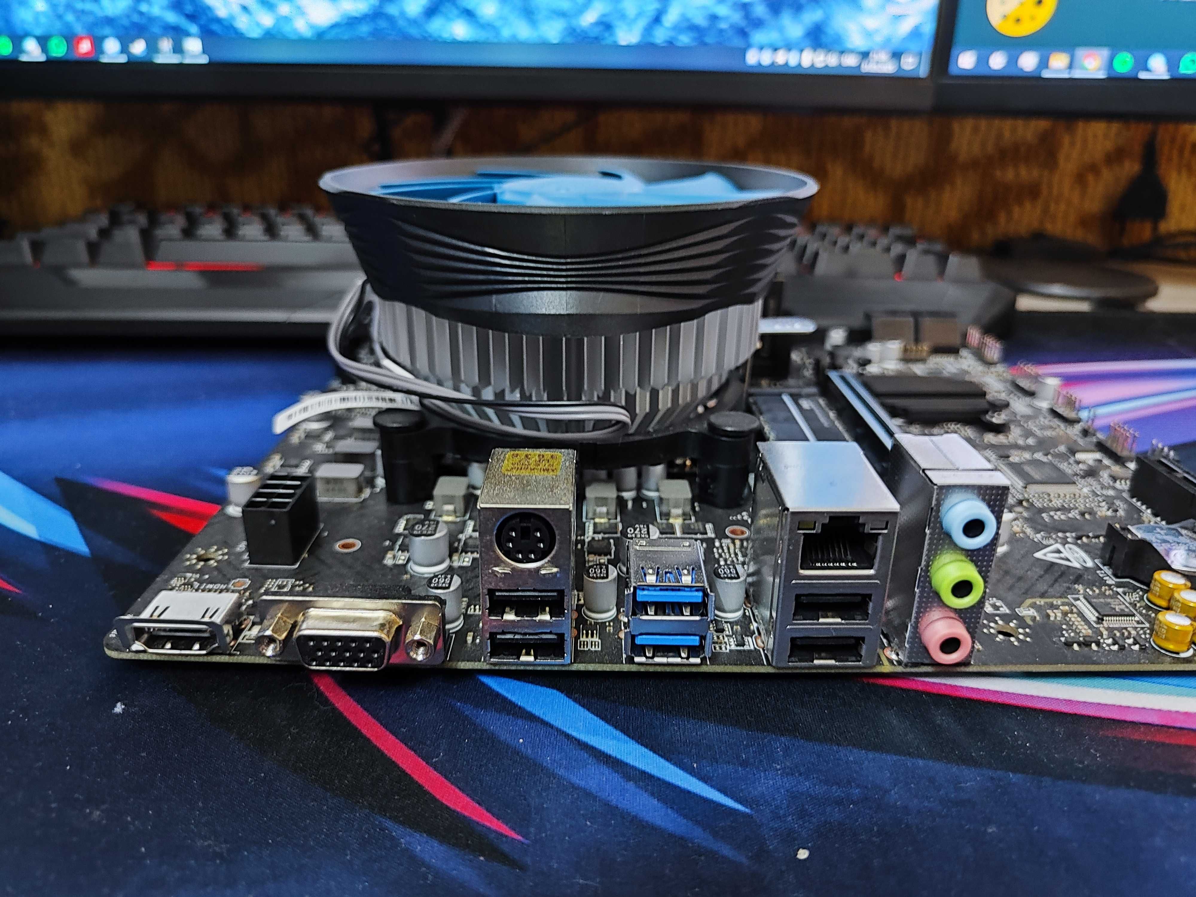 i3 12100 + msi PRO H610M-E + 32 GB DDR4 + Lexar M2 256GB + 600W