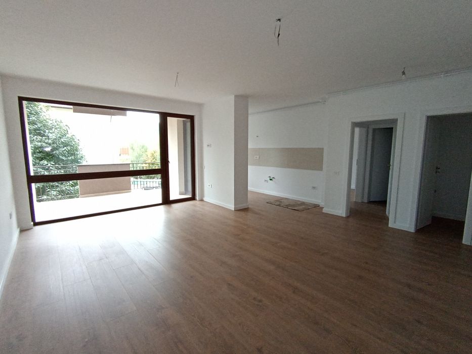 De vânzare,apt cu 2 cam,in bloc nou,cu lift