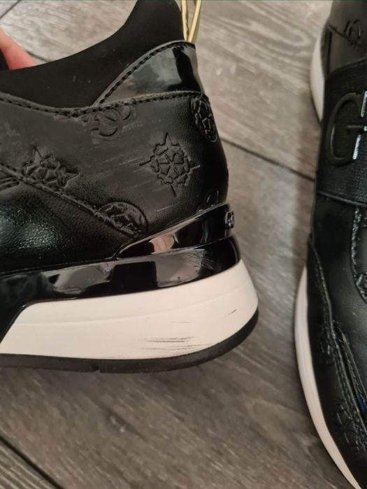 Adidasi guess originali