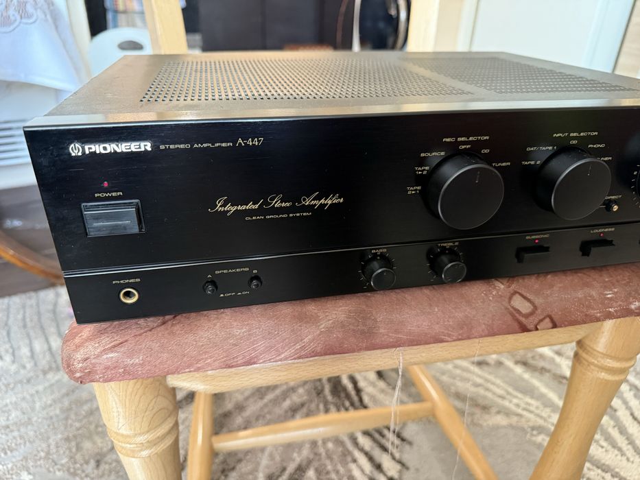 Pioneer A-447 стерео усилвател