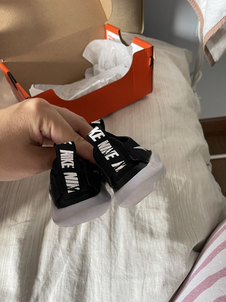 Бебешки маратонки Nike