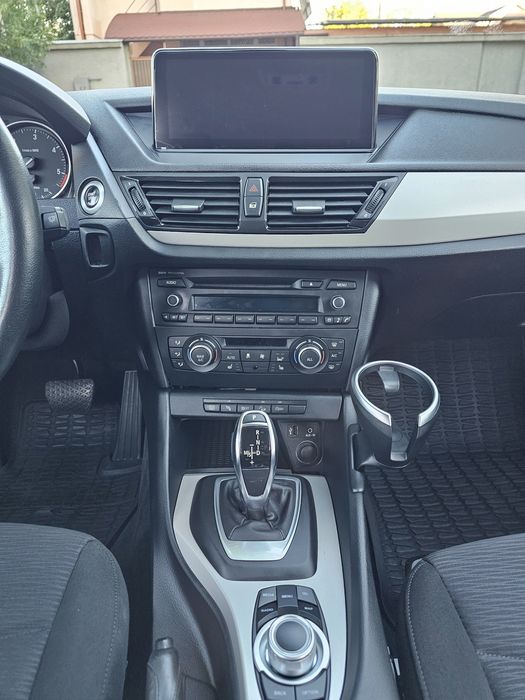 BMW X1 20xDrive 184cp Automat 8+1 / Istoric Complet