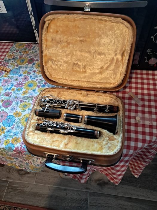 Clarinet de vânzare