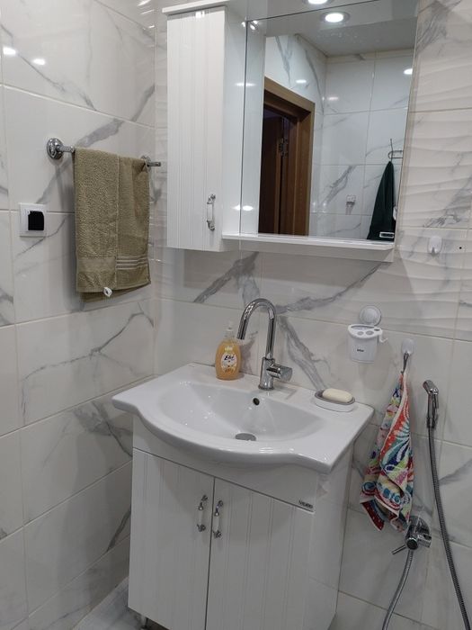 3 стаен апартамент обзаведен