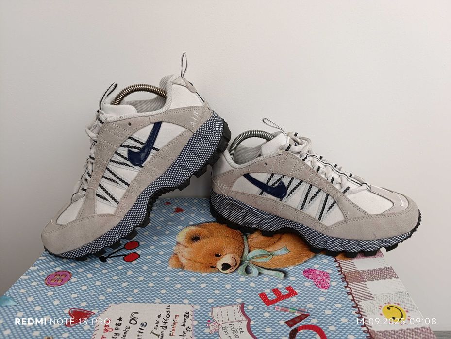 Nike Air Humara "оригинални маратонки 39 номер