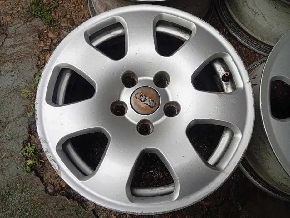 Продавам оригинални лети джанти 15-ки, 5х112 за Ауди/VW
