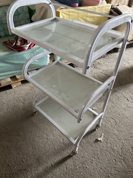 Есть разные пренадлежности для салона и дома б/у