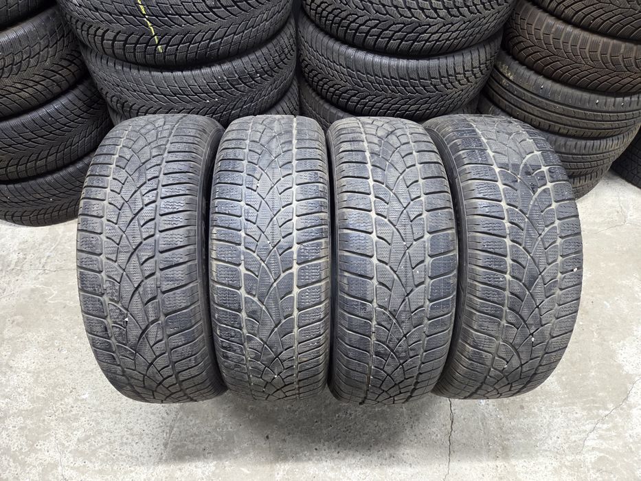 Set 4 anvelope SH iarna Dunlop 235/55/18 dot 2020