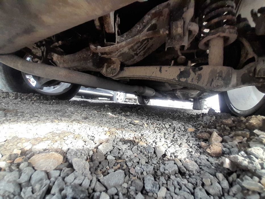 На части! Mitsubishi Outlander 2.4 i 16V 4WD