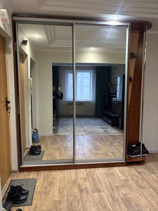 Шкаф купе жағдайы жақсы бағасы 50 000