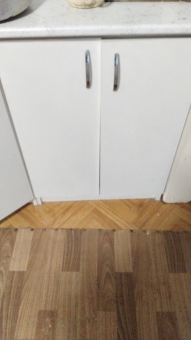 Продается кухонные шкафы