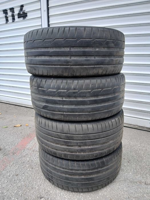 Летни гуми 235/40 R18 , гуми