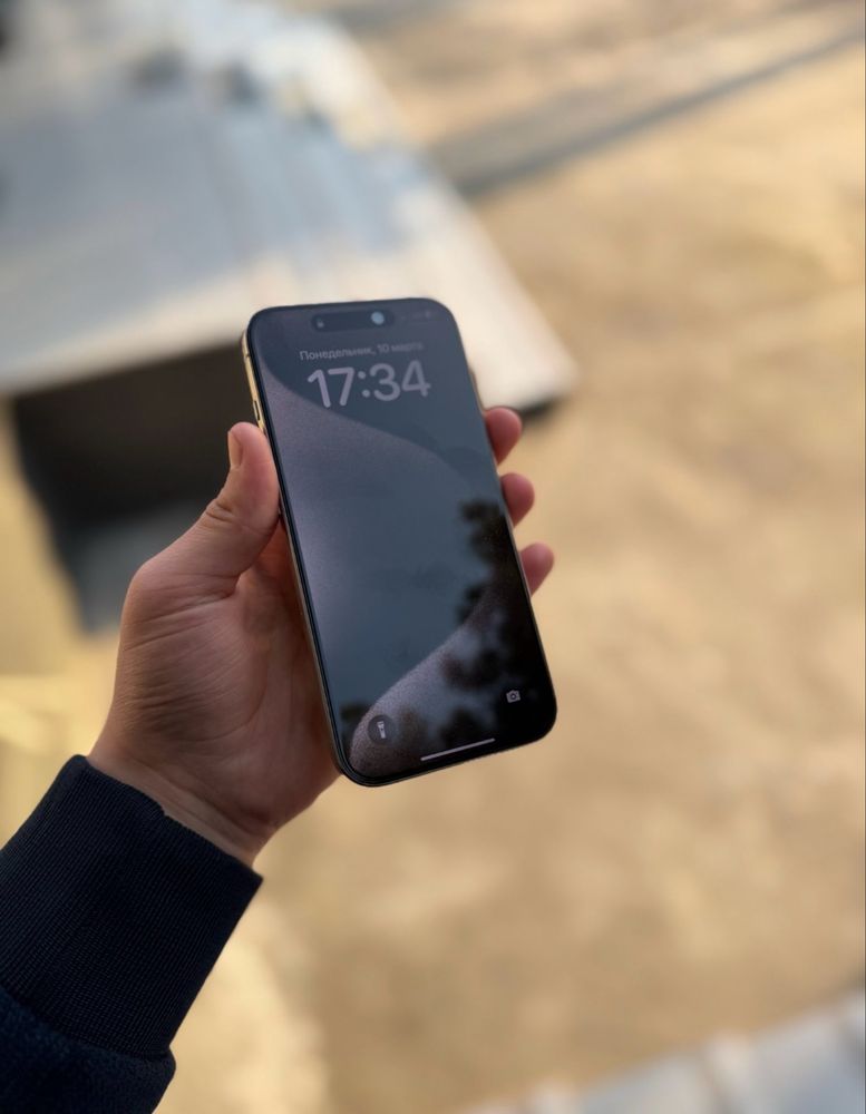 Iphone 15 pro 128 tali xolati ideal korobka dok orginal kabel