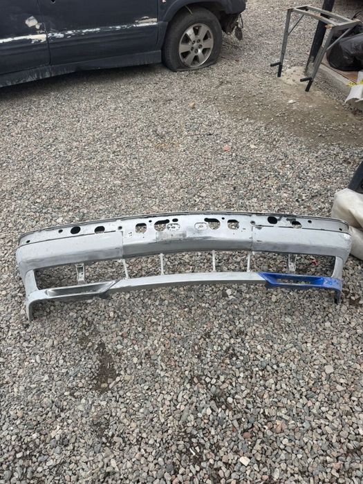 Продам бампер бмв е34