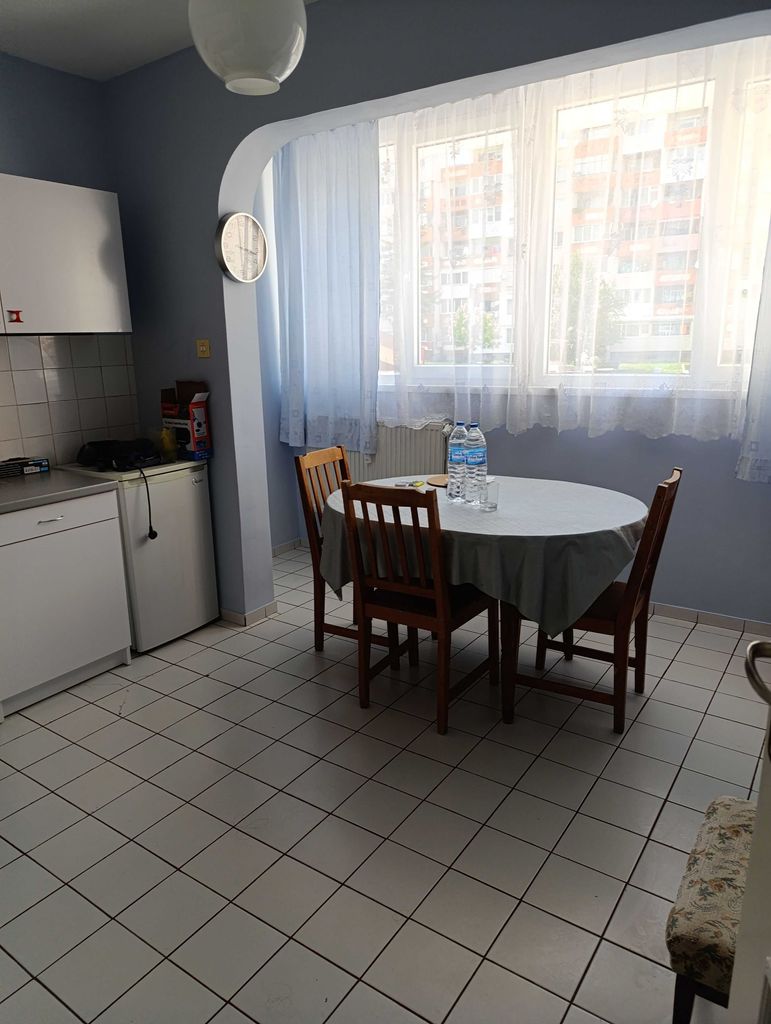 Дава се под наем Тристаен апартамент в София, Надежда 1 - 92 кв.м за 612 € - Снимка #10