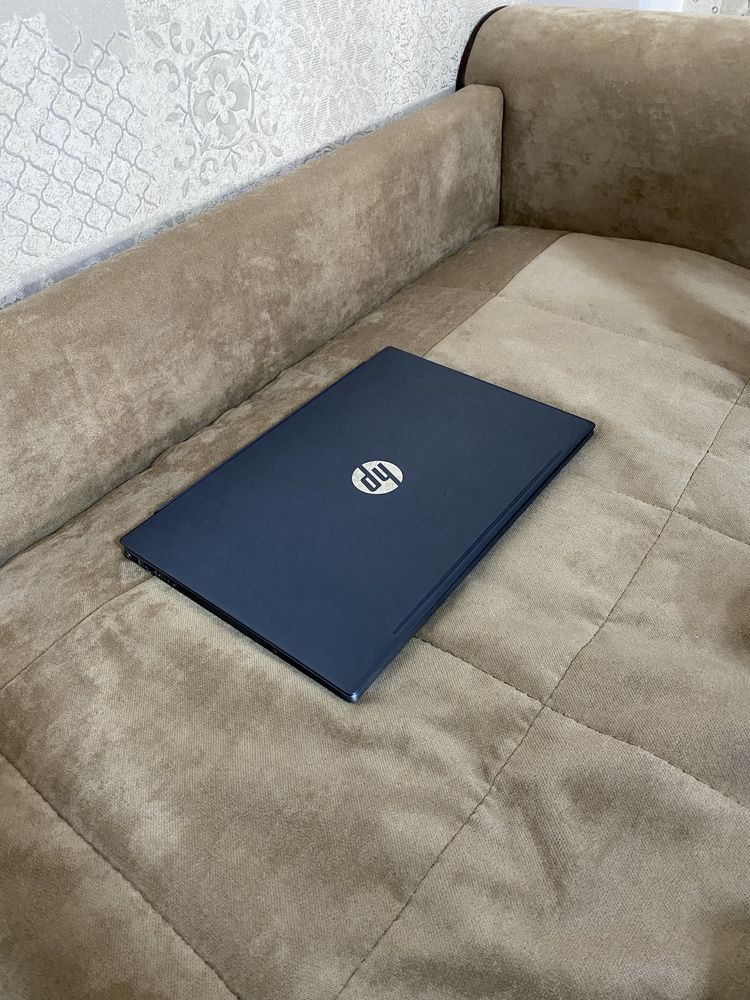ноутбук HP Pavilion Laptop core i7