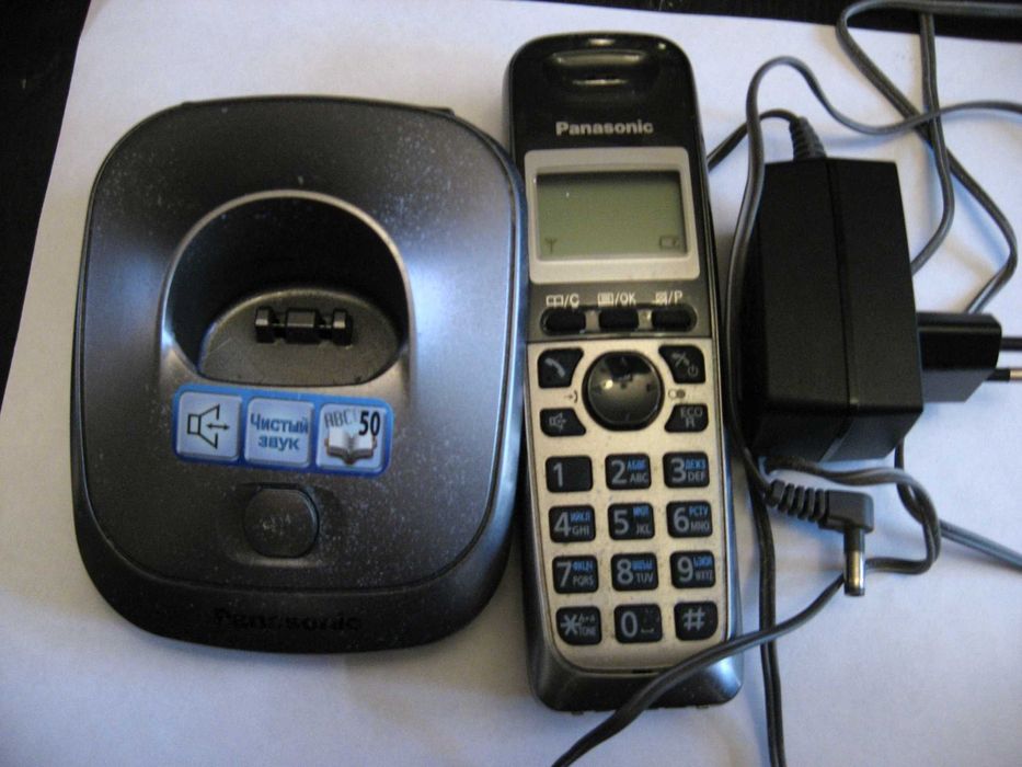 Радиотелефон Panasonic KX-TG2511CA.