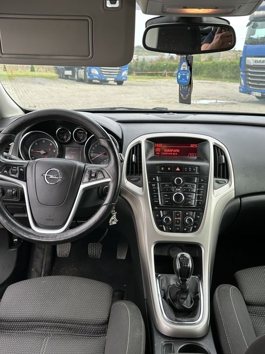 Opel Astra J, 2012 diesel