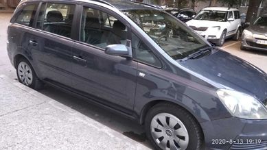 Лек автомобил - Opel Zafira