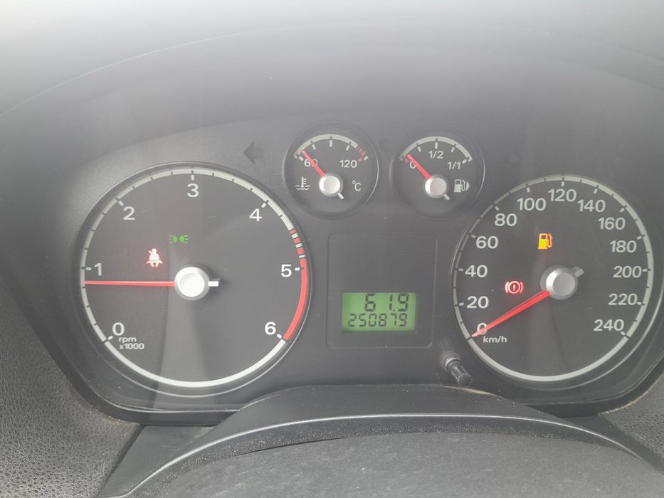 Ford 1.6 TDI 2006 motorina