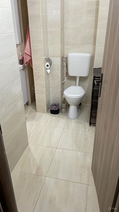 Închiriez Apartament cu o Cameră