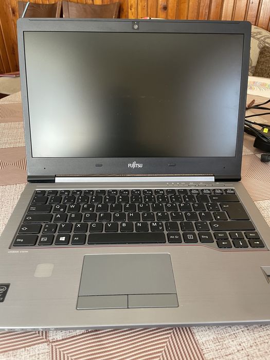 Фуджицу / Fujitsu Lifebook U745