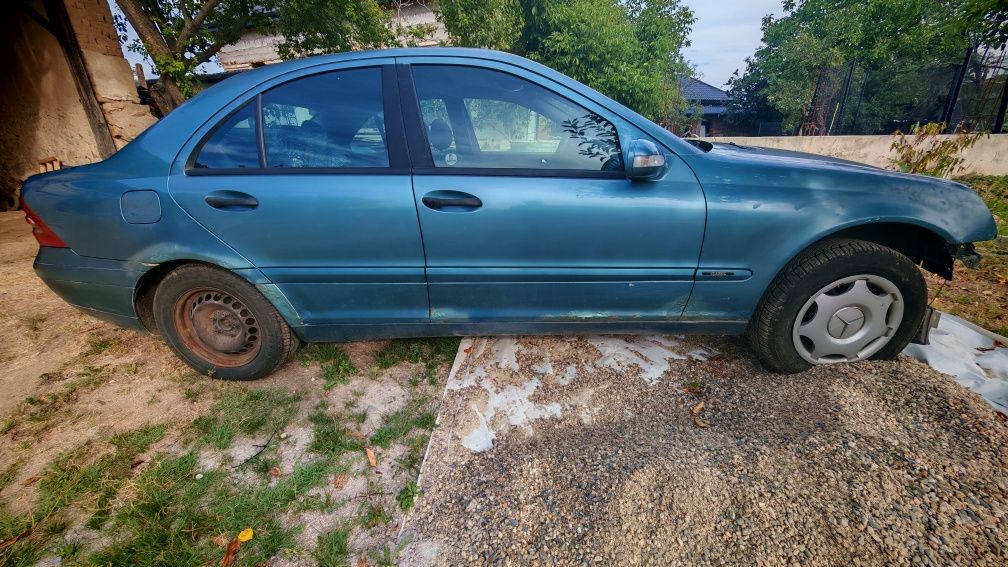Мерцедес C200 CDI