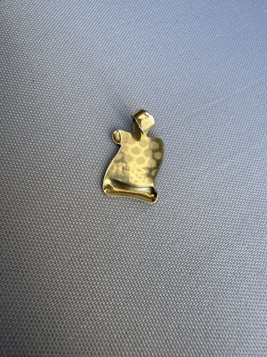 Pandantiv Sagetator aur 14 k