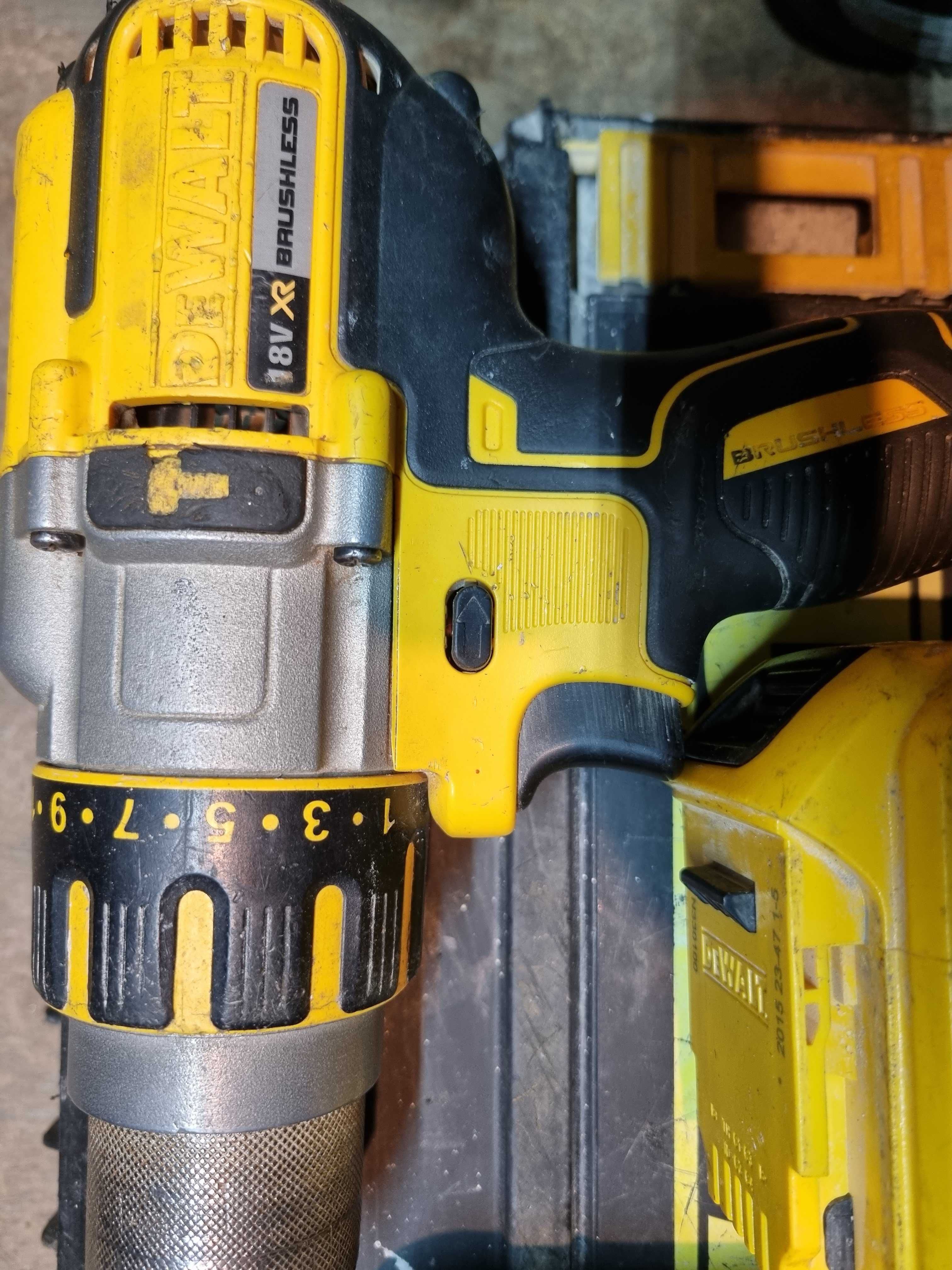 DeWalt DCD995P2 Masina premium de gaurit cu percutie XRP Li-Ion 18V