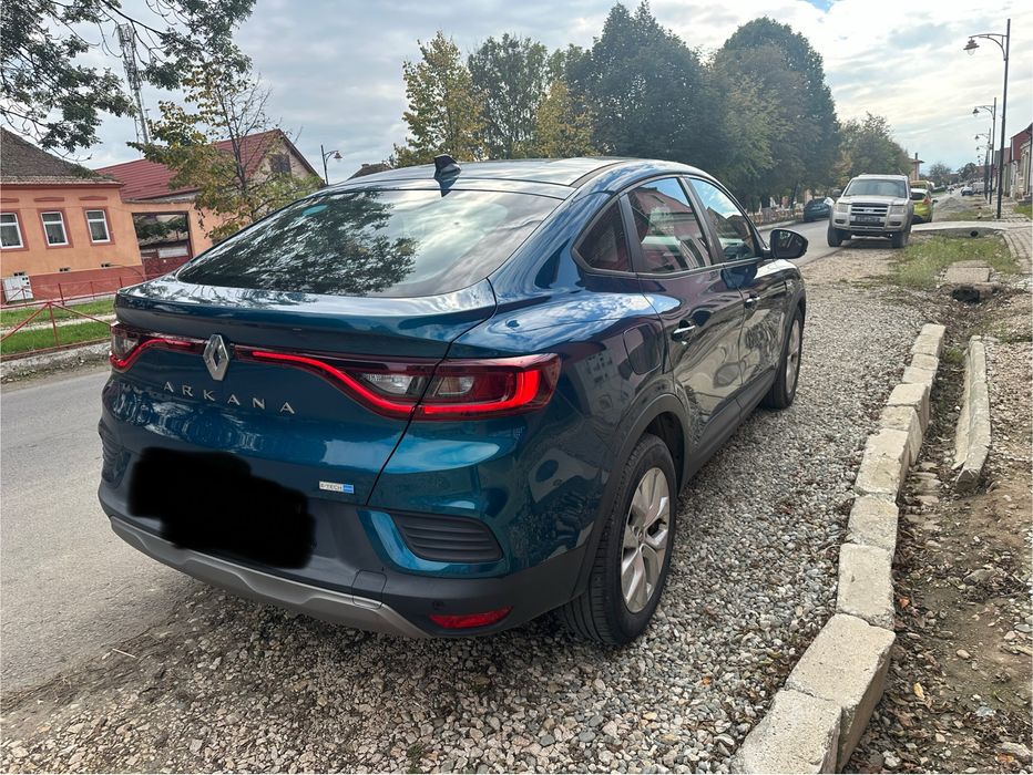 Renault Arkana E-Tech 145