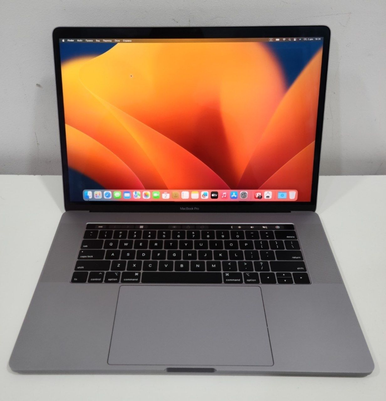 #Macbook pro i9.