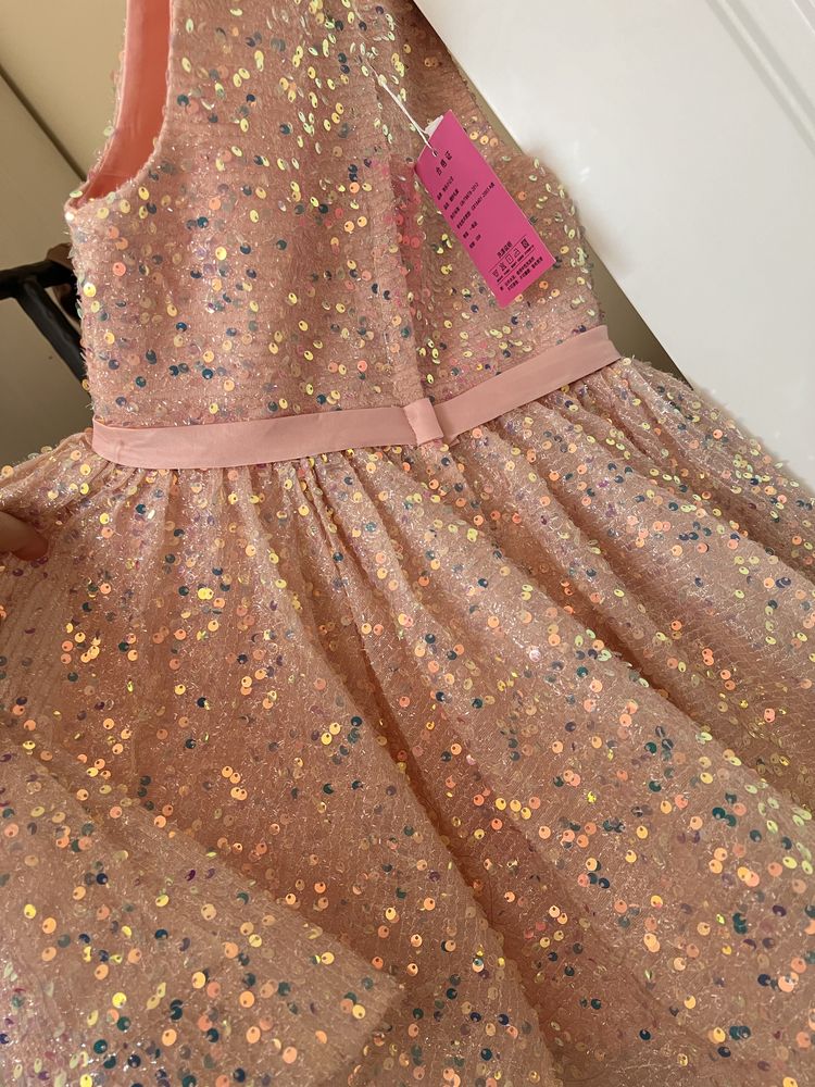 Новые платья девочкам с Патеками розовые