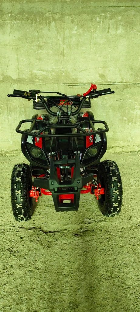 Mini Atv Quad pe benzina in 2 timpi de 49cc cu roti de 6 inch NOU