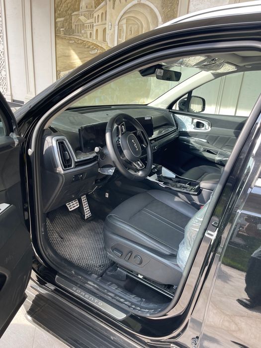 Kia sorento sotiladi